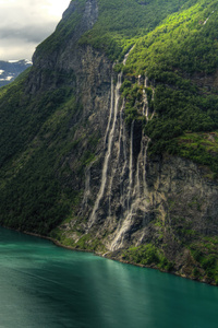 Seven Sisters Waterfall Geirangerfjord (240x400) Resolution Wallpaper
