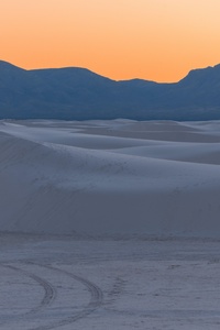 Sun Is Setting Over White Sands (320x568) Resolution Wallpaper