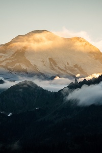 Sun Setting Behind Mount Rainier 5k