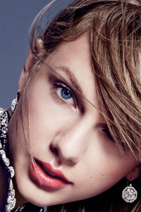 Taylor Swift 15 (1080x2160) Resolution Wallpaper