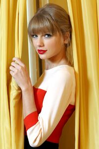 Taylor Swift Red Lips (1280x2120) Resolution Wallpaper