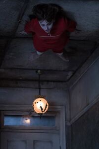 The Conjuring 2 Horror Movie (360x640) Resolution Wallpaper