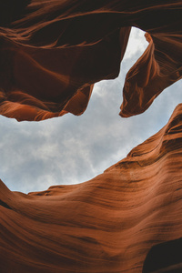 The Majestic Antelope Canyon (1125x2436) Resolution Wallpaper