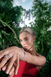 Vanessa Kirby Cartier Campaign 2024 (320x568) Resolution Wallpaper