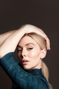 Vanessa Kirby Harpers Bazaar Mexico 2025 (1125x2436) Resolution Wallpaper