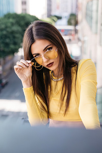 Victoria Justice Fouad In Yellow Dress 4k