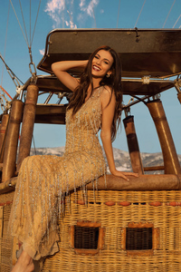 Victoria Justice Photoshoot For Modeliste Magazine (1080x2280) Resolution Wallpaper