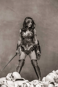 1080x2160 Wonder Woman Spartan Kick