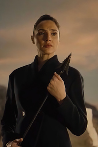 Wonder Woman With Arrow In Hand Zack Snyders Justice League 4k (640x1136) Resolution Wallpaper